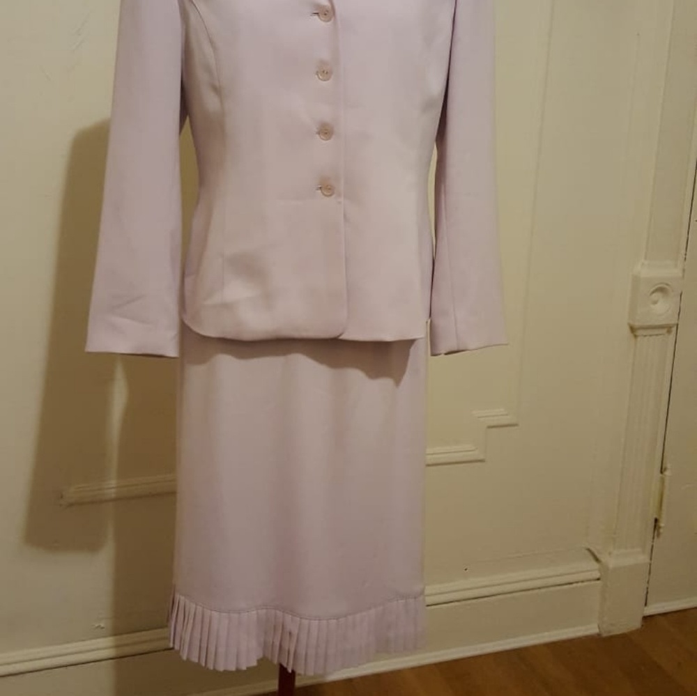 Ladies suit
